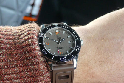 The Swiss SS-1 in Burlap Moss